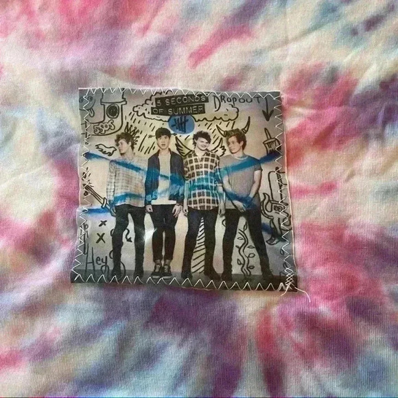 Cropped tie dye 5 Seconds of Summer T-shirt - Picture 2 of 7